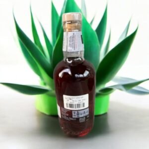 What are the key ingredients in The Famous Grouse Naked Malt?