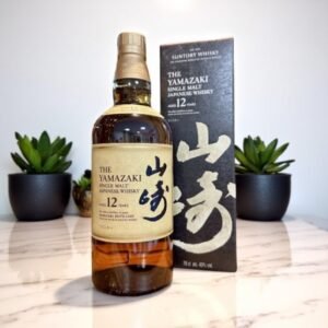 Yamazaki 12 Year Single Malt มีการบ่มในถังประเภทใดบ้าง?