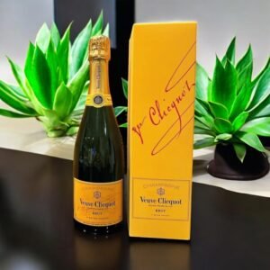 Veuve Clicquot Brut Yellow Label มีส่วนผสมอะไรบ้าง?