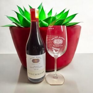 มีการรีวิวหรือคะแนนจากนักชิมไวน์เกี่ยวกับ Grant Burge Benchmark Shiraz 2019 หรือไม่?