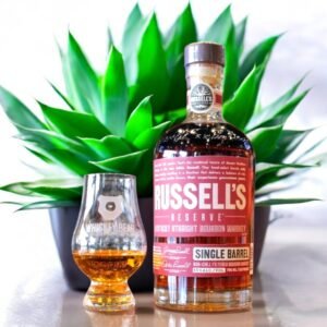 สูตรค็อกเทลที่ใช้ Russell’s Reserve เป็นส่วนผสมหลักมีอะไรบ้าง?
