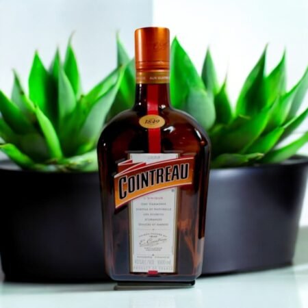 Cointreau Orange Liqueur สามารถดื่มได้ทั้งแบบเย็นและร้อนหรือไม่?