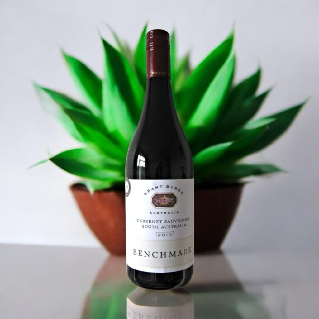 มีการเปรียบเทียบ Grant Burge Benchmark Cabernet Sauvignon 2018 กับไวน์แดงอื่นๆ หรือไม่?