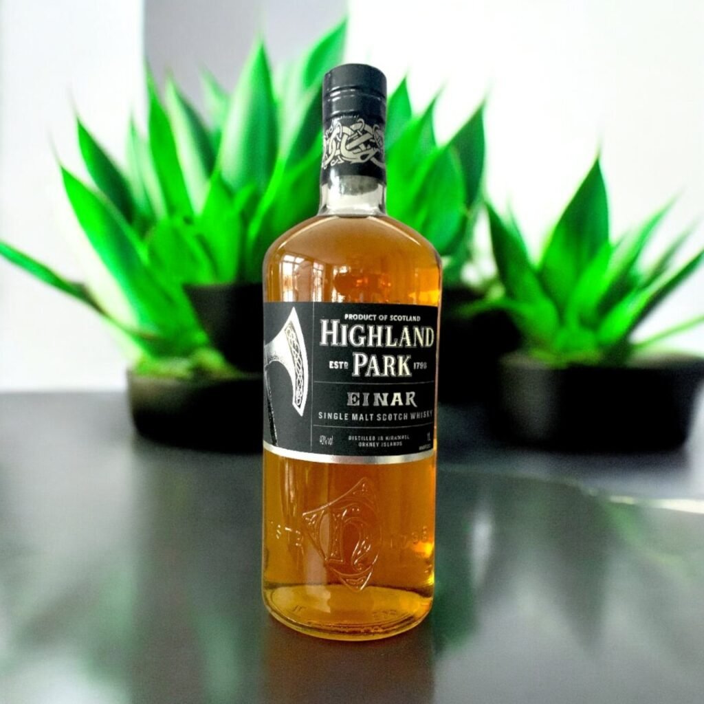 Highland Park Einar มีคุณสมบัติพิเศษอะไรบ้างที่ทำให้แตกต่างจากวิสกี้อื่น?