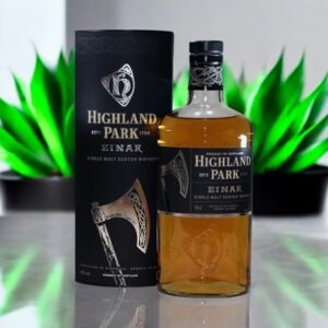 มีประวัติความเป็นมาของ Highland Park Einar หรือไม่?