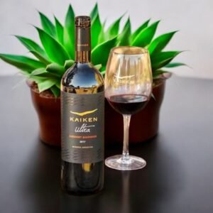 Kaiken Ultra Cabernet Sauvignon 2017 มีการผลิตจากองุ่นพันธุ์อะไร?