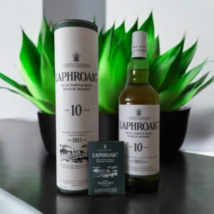 Laphroaig 10 Years มีการเก็บรักษาในถังไม้ประเภทไหน?