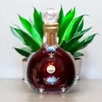How should Rémy Martin Louis XIII be stored for optimal flavor?