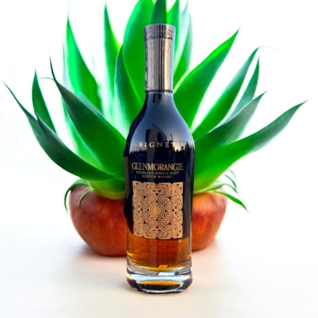 What makes Glenmorangie Signet unique among other whiskies?