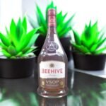 Beehive VSOP Brandy มีกลิ่นหอมของผลไม้หรือเครื่องเทศหรือไม่?