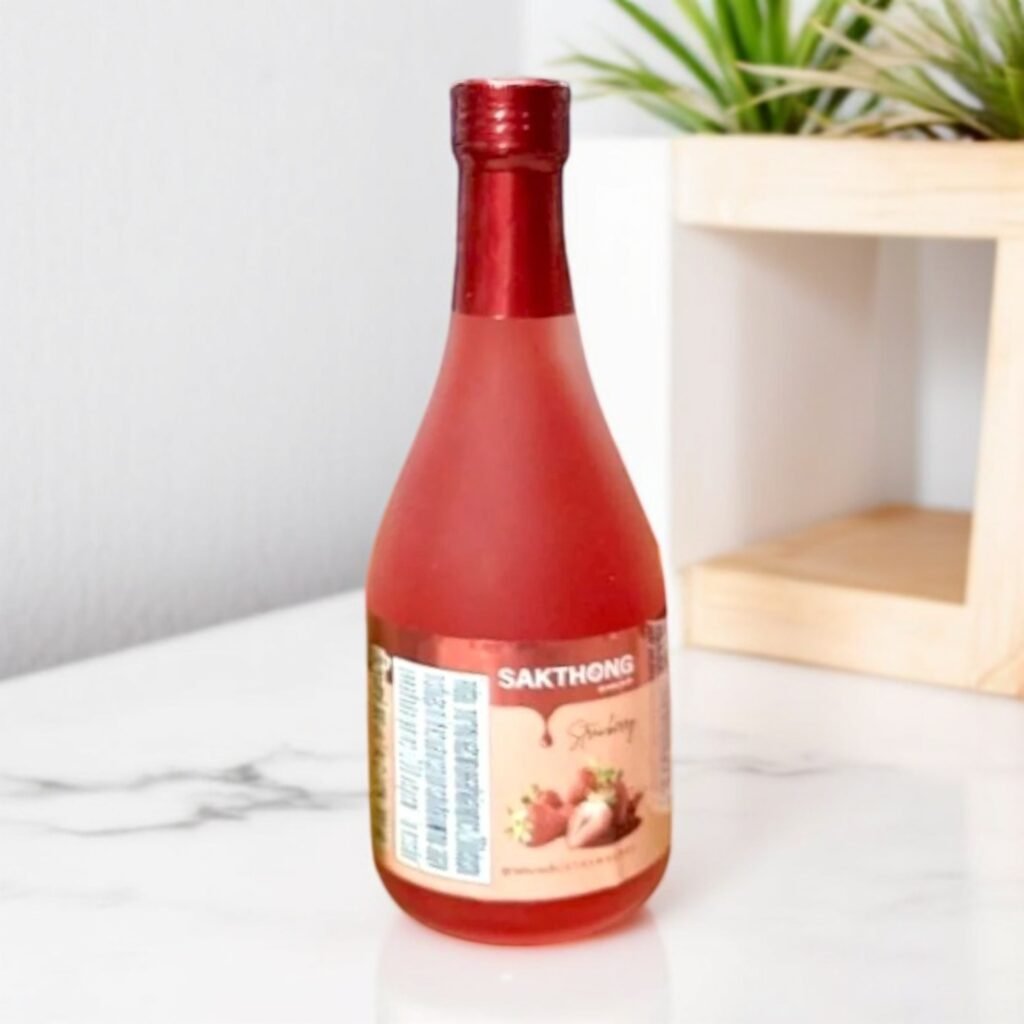 มีสูตรอาหารหรือขนมหวานที่ใช้ Sakthong Strawberry ที่แนะนำหรือไม่?