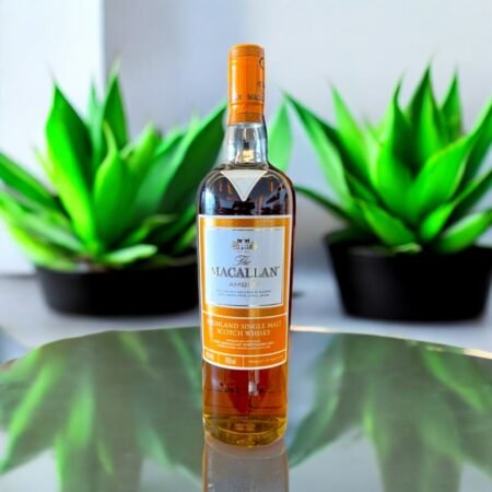 ขวดของ The Macallan 1824 Series Amber มีการออกแบบอย่างไร?