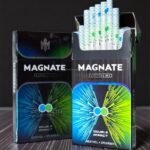 Magnate Double Impart สตรอว์เบอร์รี่ เมนทอล ซุปเปอร์สลิม ซองแข็ง สีแดงขาว โดดเด่น เย็นคูณสอง หอมคูณสอง ภาพหน้าซอง